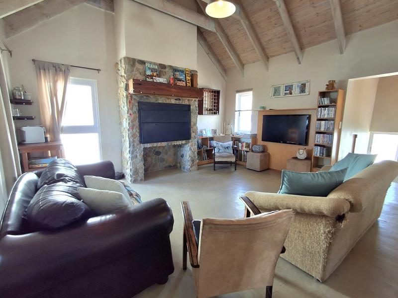 3 Bedroom Property for Sale in Lampiesbaai Western Cape